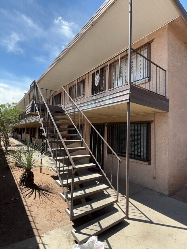 Foto del edificio - 3726 Hazelwood St