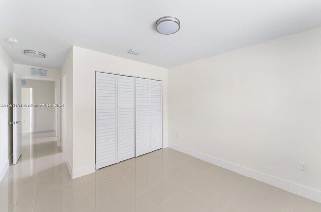 Foto del edificio - 2268 NW 52nd St