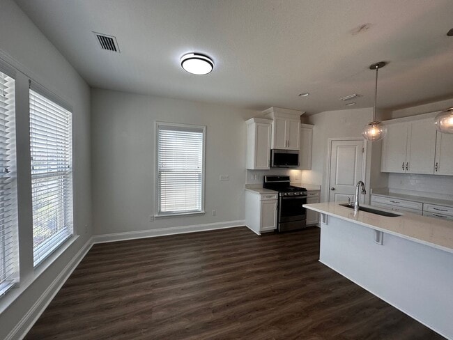 Photo - 2918 Fontana St House