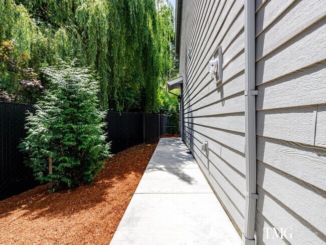 Foto del edificio - Gorgeous 3X2.5 Home With Modern Finishes &...