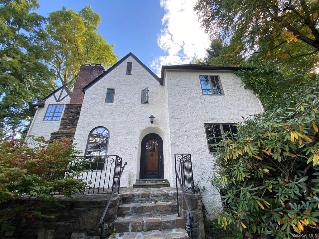 Primary Photo - 38 Claremont Rd