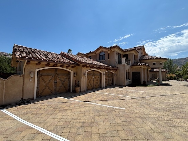 Building Photo - 44 Hackamore Ln