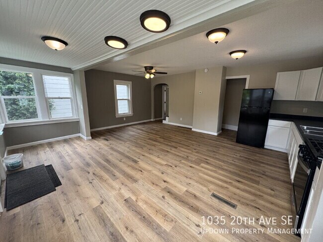 Foto del edificio - 1035 20th Ave SE