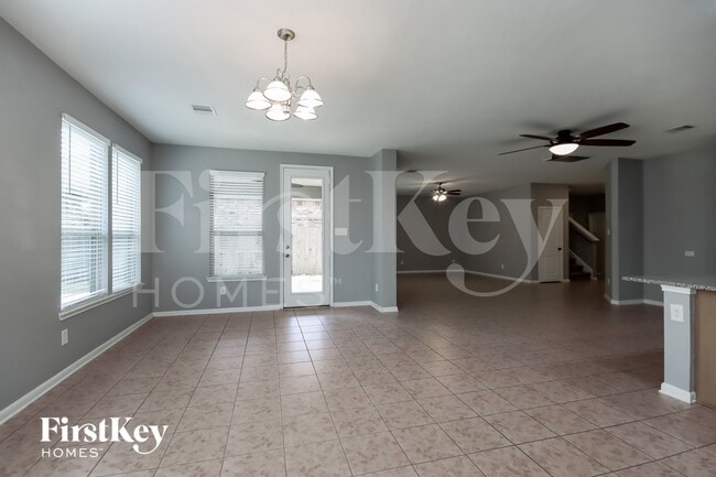 Foto del edificio - 2023 Elkington Cir