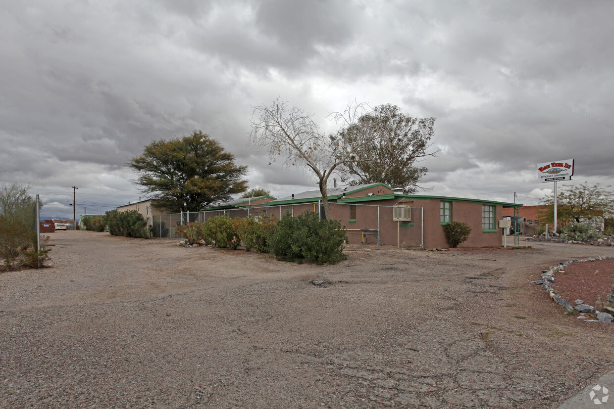 Foto del edificio - Wagon Wheel Inn Efficiency Apartments