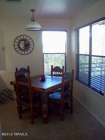 Building Photo - 6655 N Canyon Crest Dr