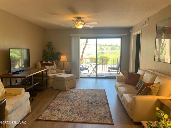 Foto del edificio - 7255 E Snyder Rd