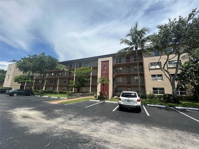 Building Photo - 13355 SW 9th Ct