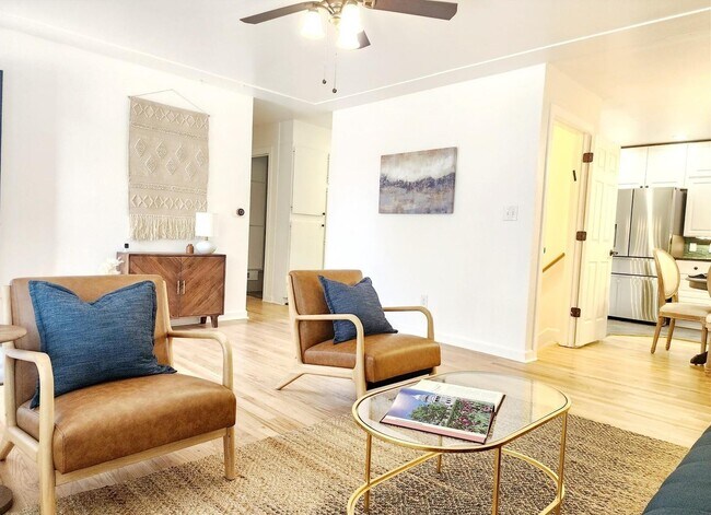 Foto del edificio - 771 S Holly St