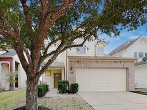 Building Photo - 26139 Flinton Dr