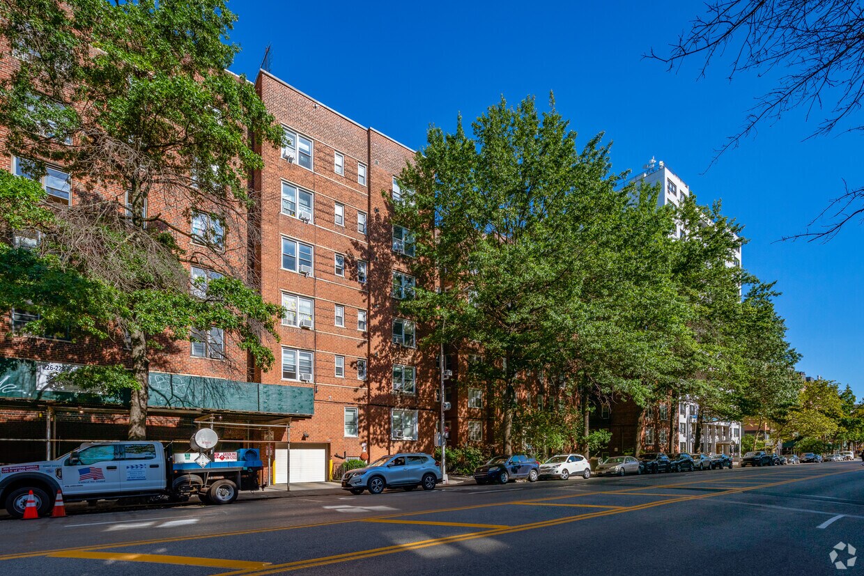 Primary Photo - 1155 Ocean Ave