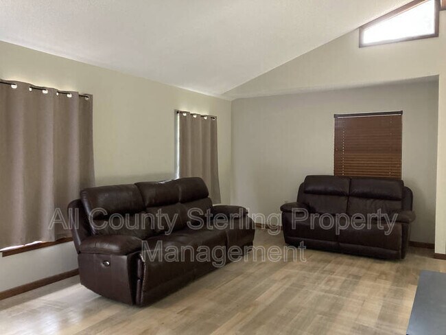 Foto del edificio - 111 Grove Ave