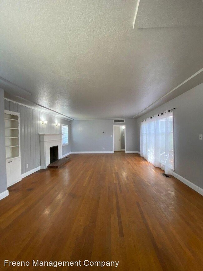 Building Photo - 2 br, 2 bath Apartment - 1308 N. Delno Ave