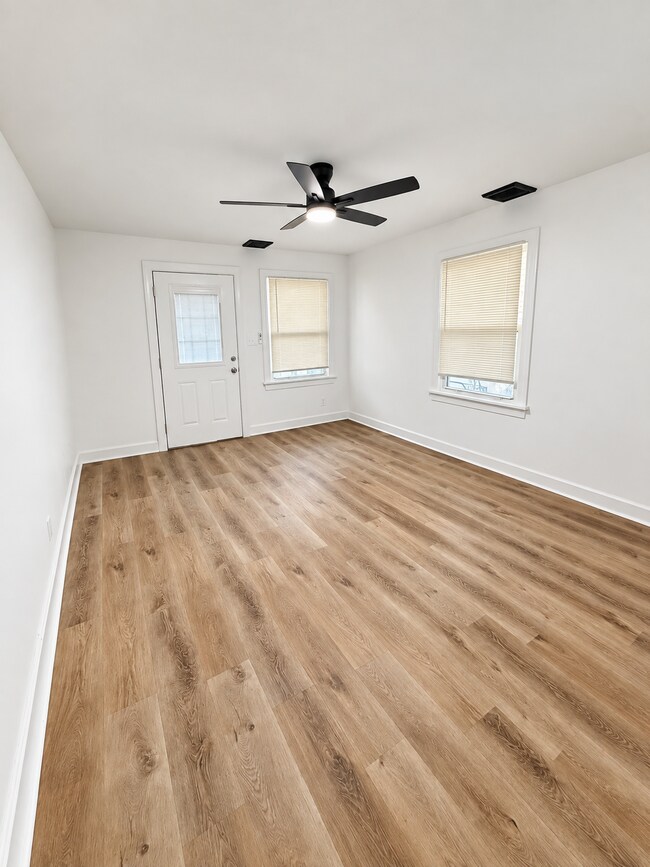 Foto del edificio - 902 Camden Ave