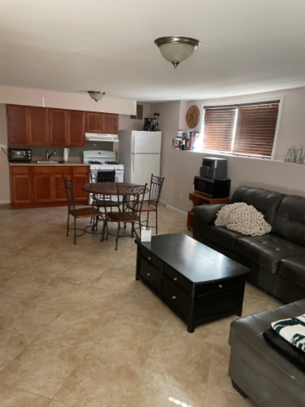 15 Cardinal Ln, Staten Island, NY 10306 House Rental in Staten Island