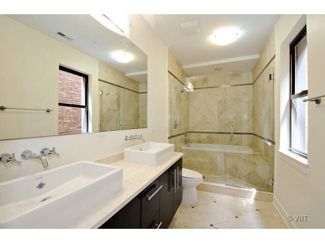 Foto del edificio - 3324 N Sheffield Ave