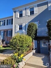 Building Photo - 14434 Cool Oak Ln