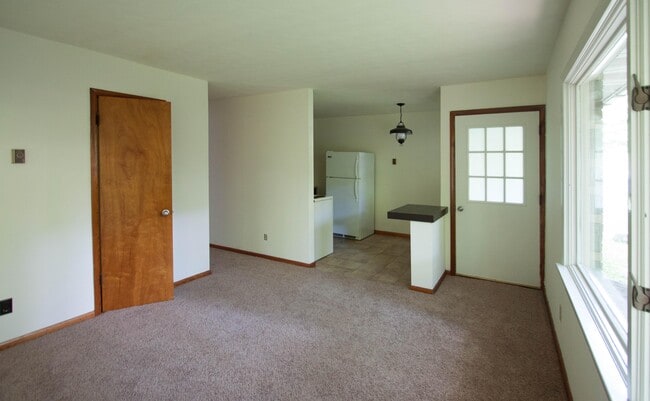 Building Photo - 1 Sawdey Rd