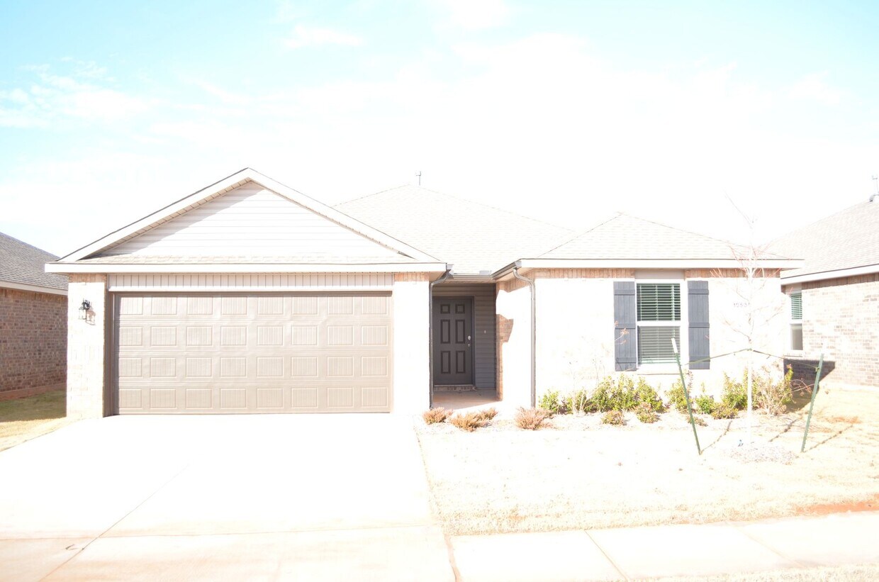 5 Bedroom in Sara Park Station / Mustang... House Rental in Oklahoma City, OK