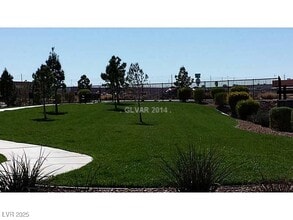 Building Photo - 680 Sumatra Pl