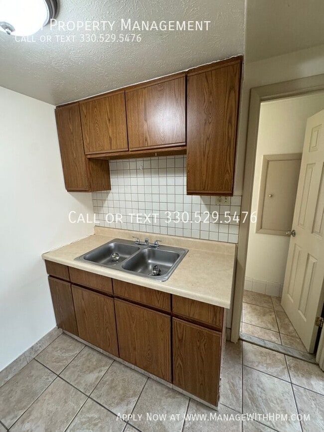 Building Photo - 20602 Lorain Rd