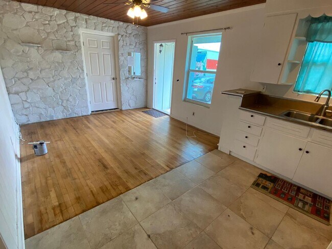 Photo - Sunrise Dr. Duplex Apartment