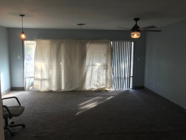 Garage conversion - 3873 Rugged Cir House