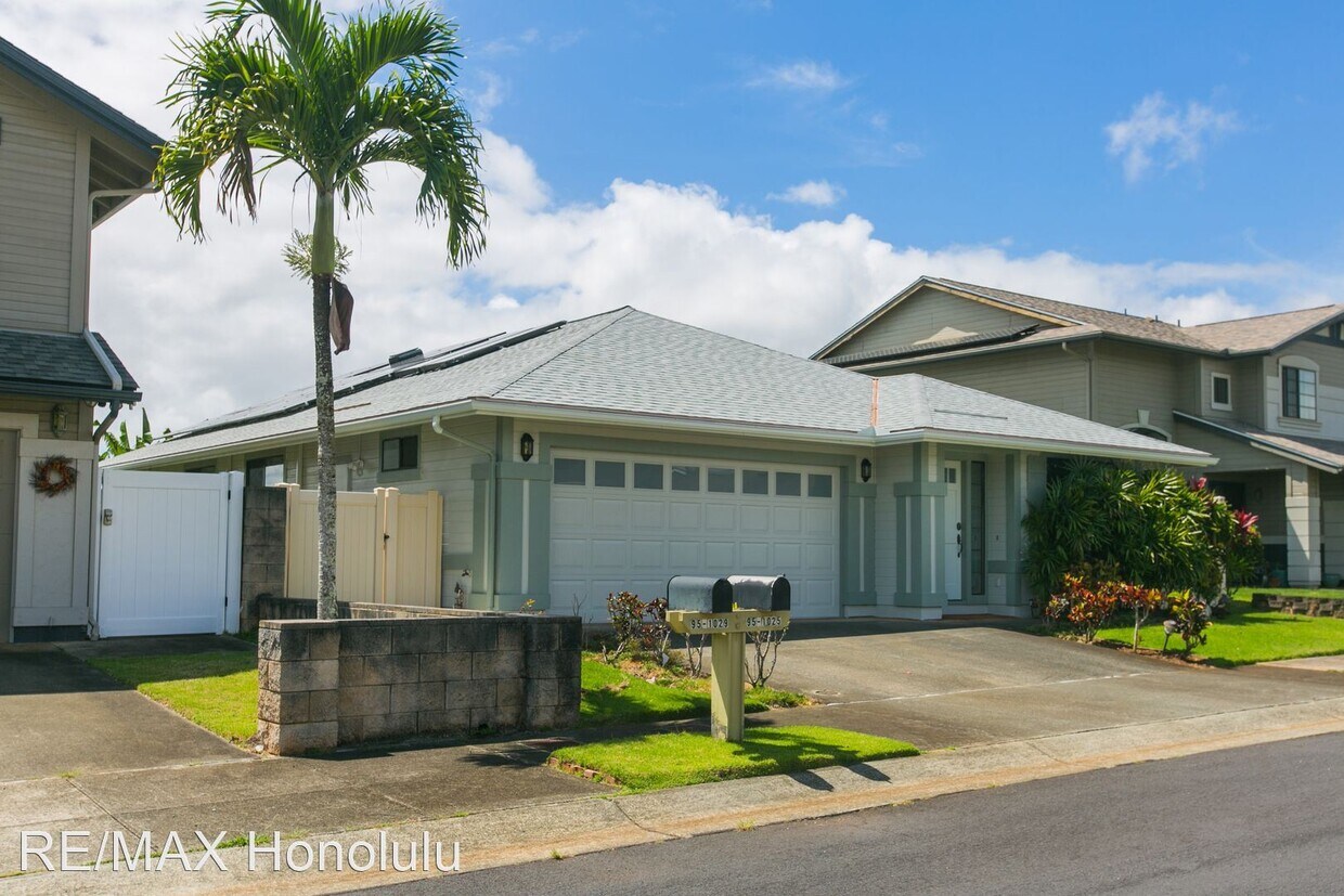Primary Photo - 3 br, 2 bath House - 95-1025 Hookowa St