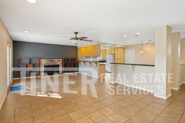 Building Photo - 8224 Longden Cir