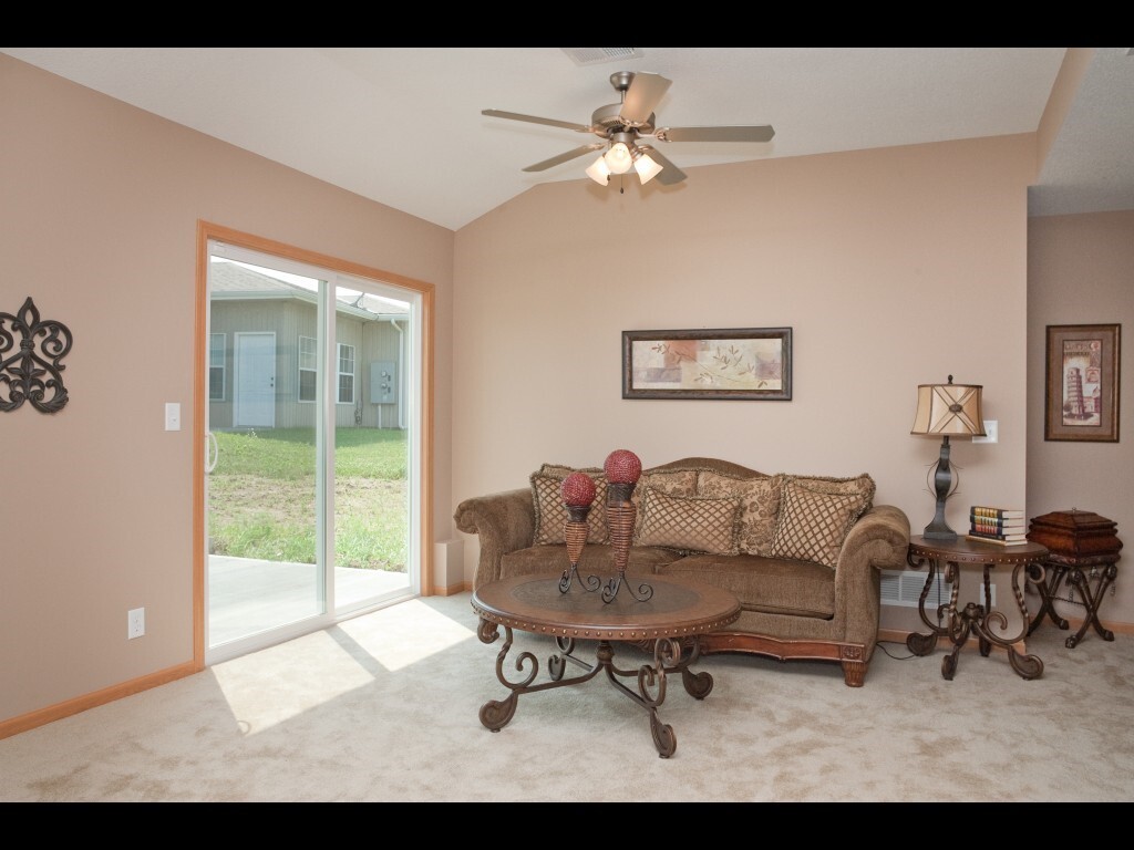 Living Room - 4881 Queen Ridge Ave
