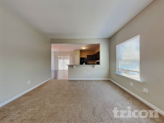 Building Photo - 4014 Sitka Dr