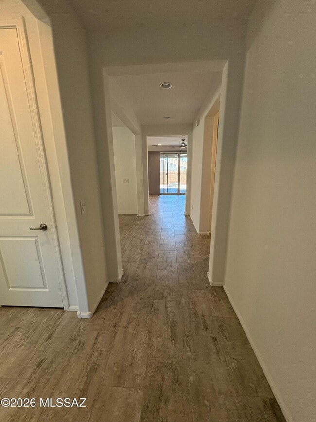 Building Photo - 10237 E Iron Horse Trail