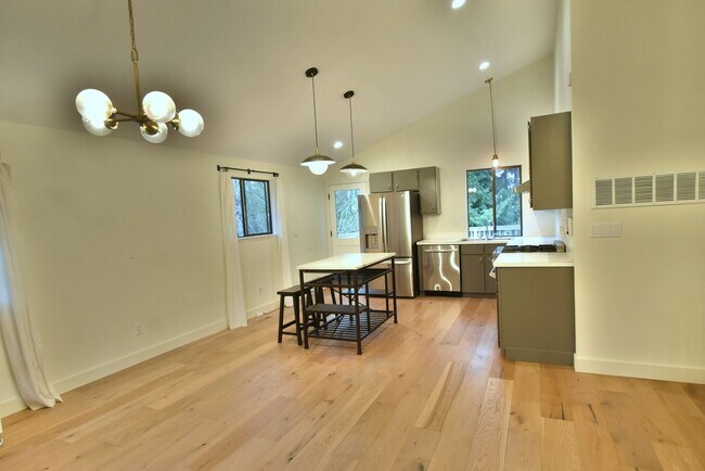 Foto del edificio - 4bd/3ba Mukilteo House