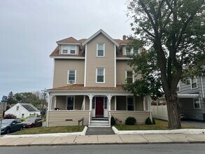 Building Photo - 355 Winthrop St