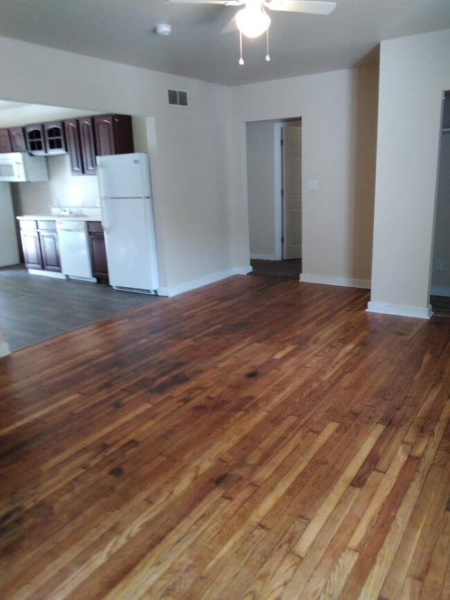 Foto del edificio - 701 S James St