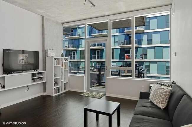 Building Photo - 1345 S Wabash Ave
