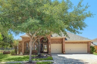 Building Photo - 3110 Leaf Vines Ln