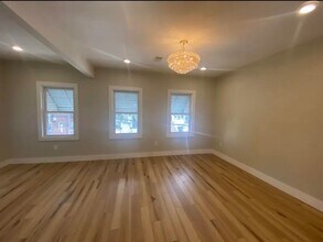 Building Photo - 275 Avenue B