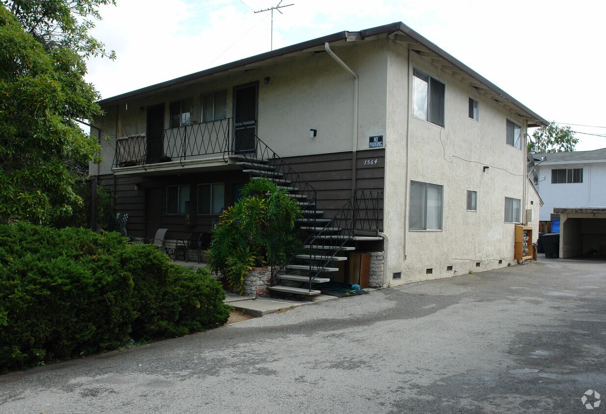 Primary Photo - 1564 Hollenbeck Ave