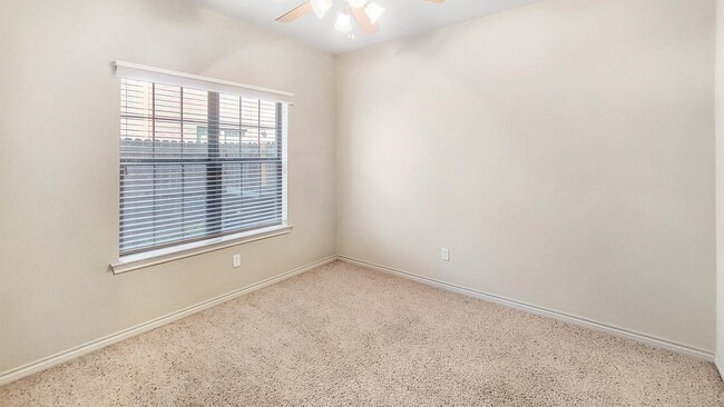 Photo - 168 Forest Dr Townhome