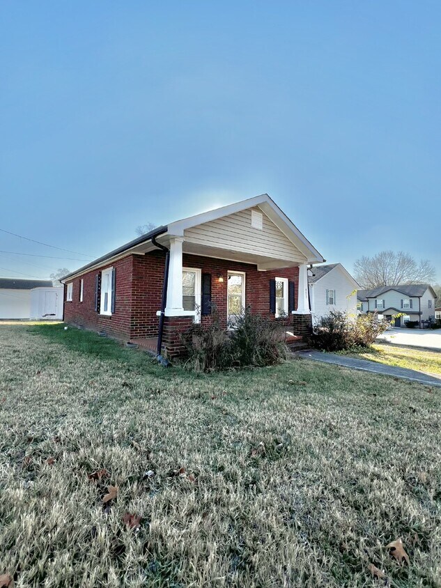 803 CUMBERLAND DRIVE Apartment for Rent in Clarksville, TN