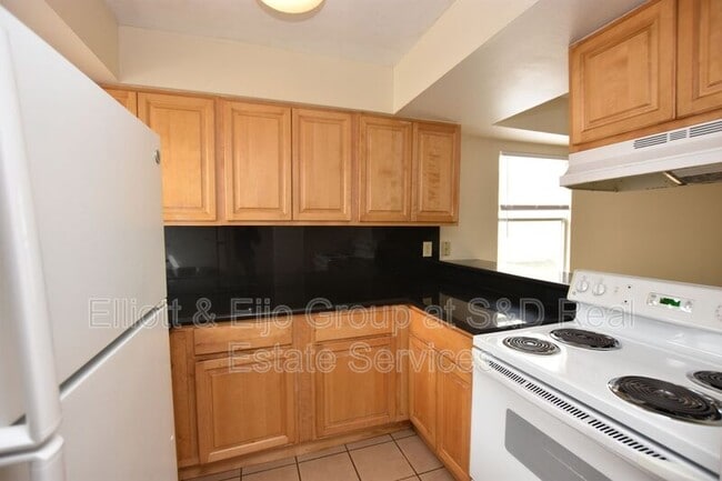 Building Photo - 2217 Brandy Pl