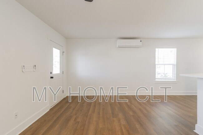 Foto del edificio - 404 Kirby Dr