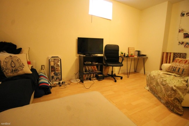 Foto del edificio - 731 Cambridge St