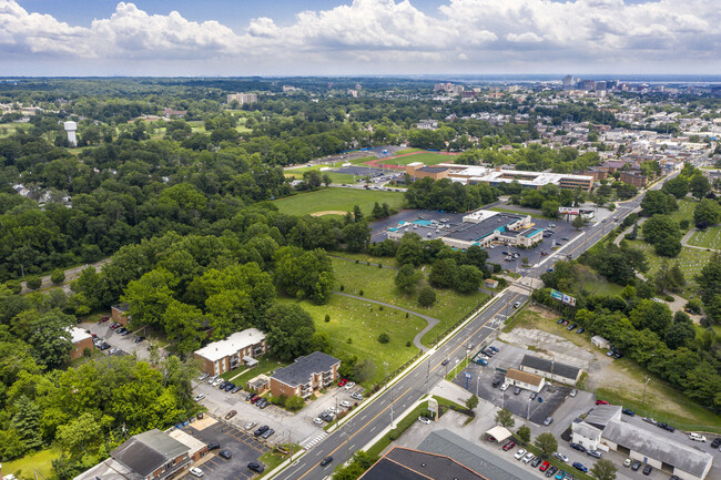 Foto del edificio - Westover Pointe