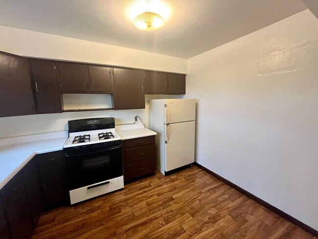 Foto del edificio - 2093 Creek Rd
