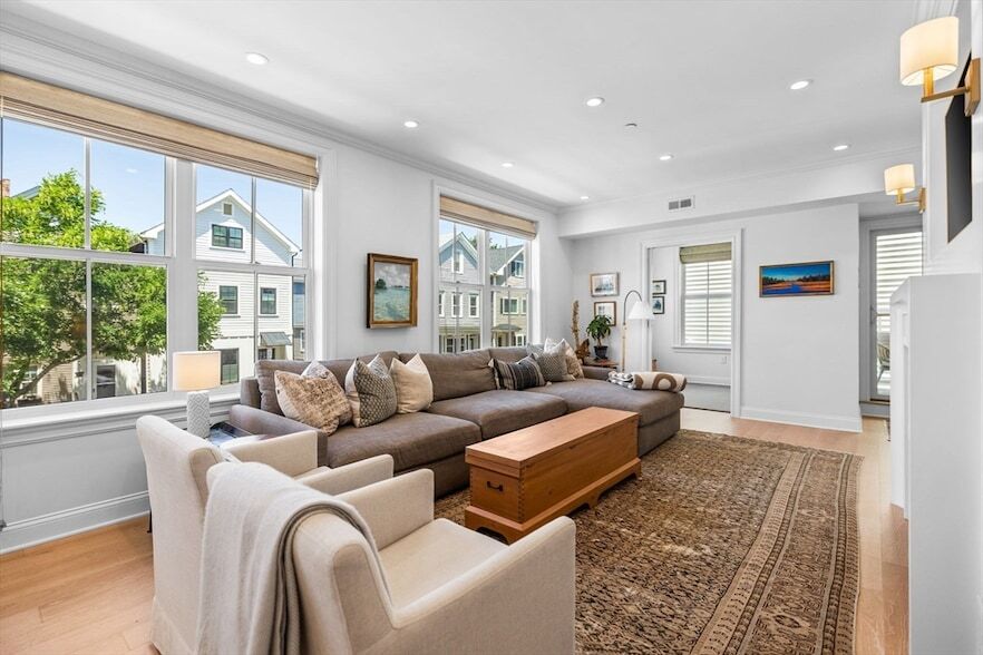 Foto principal - 521 E 8th St