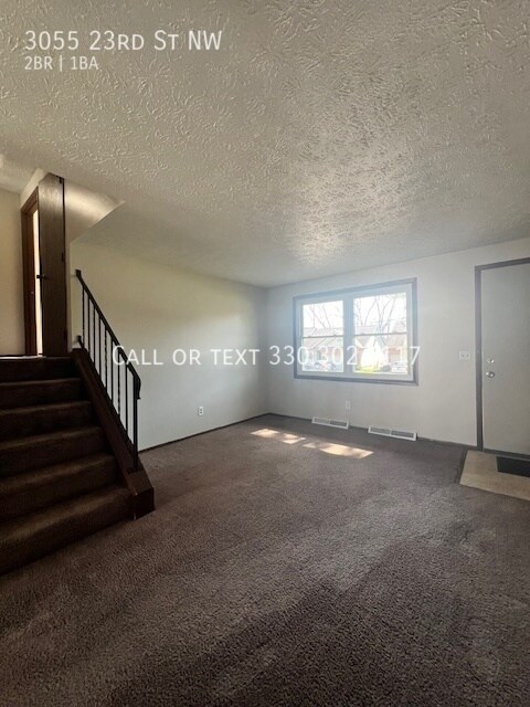 Primary Photo - Two bedroom townhome close to Hall of Fame...
