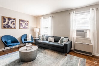 Interior Photo - Mill Run at Union