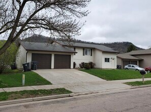 Building Photo - 3511 29th Ct S